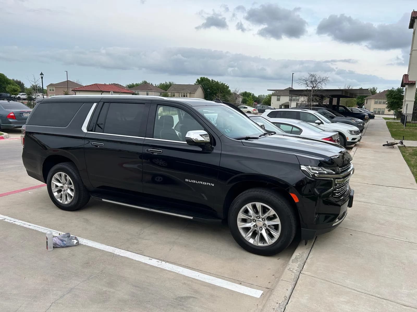 Luxury SUV, photo 2 of 7